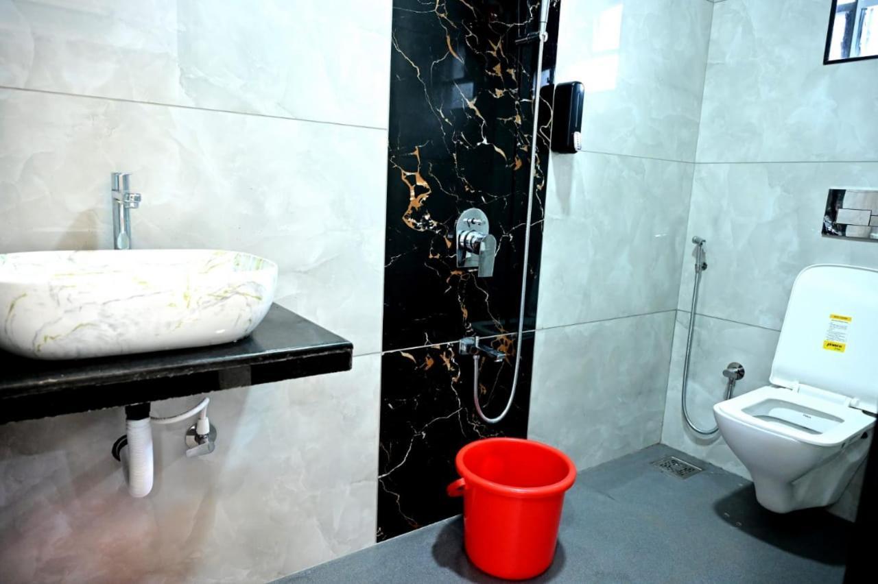 White House Villa-Private Pool Navelim Bagian luar foto