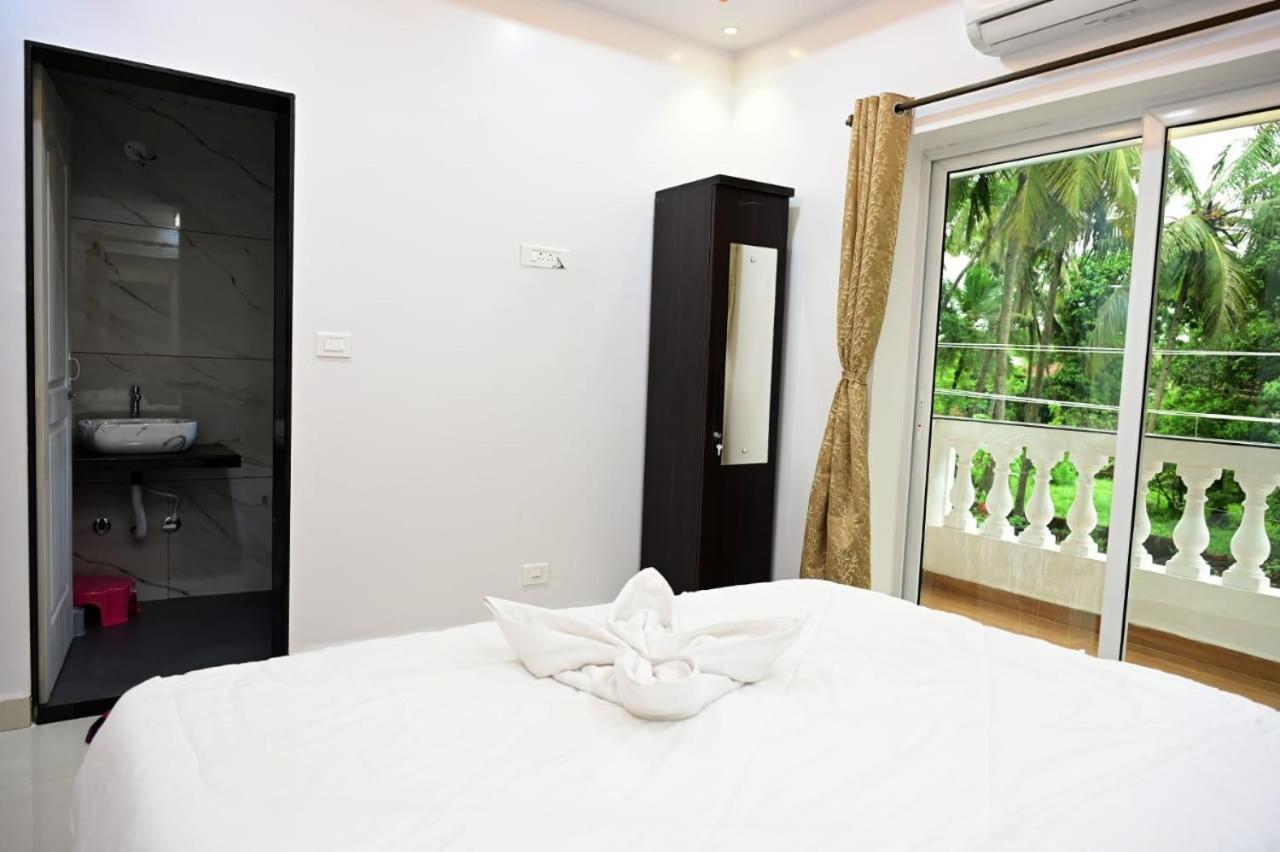 White House Villa-Private Pool Navelim Bagian luar foto