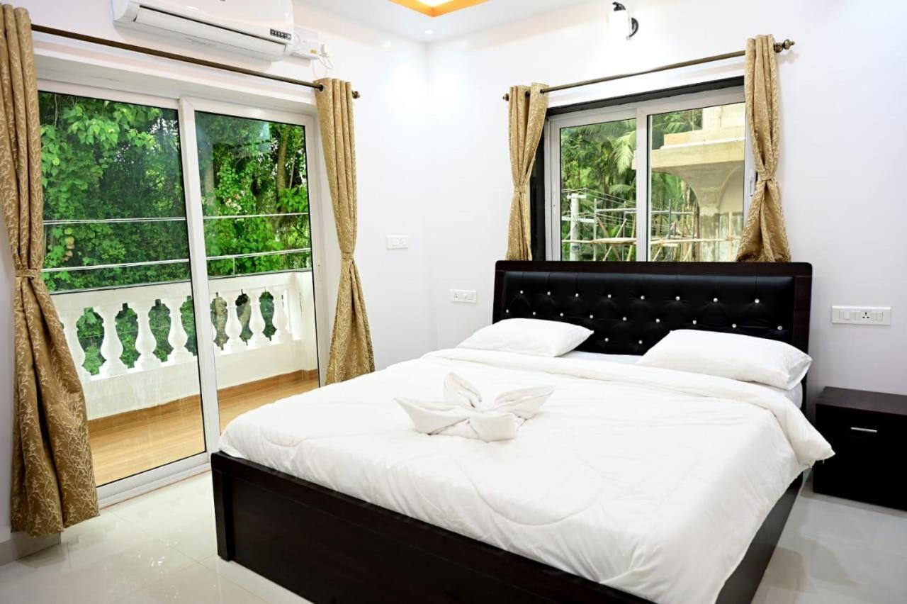 White House Villa-Private Pool Navelim Bagian luar foto
