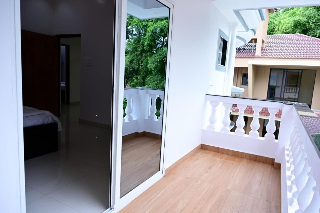 White House Villa-Private Pool Navelim Bagian luar foto