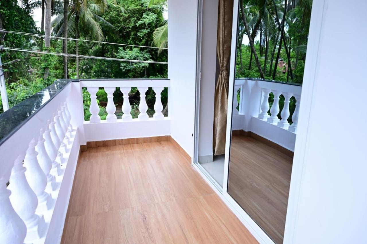 White House Villa-Private Pool Navelim Bagian luar foto