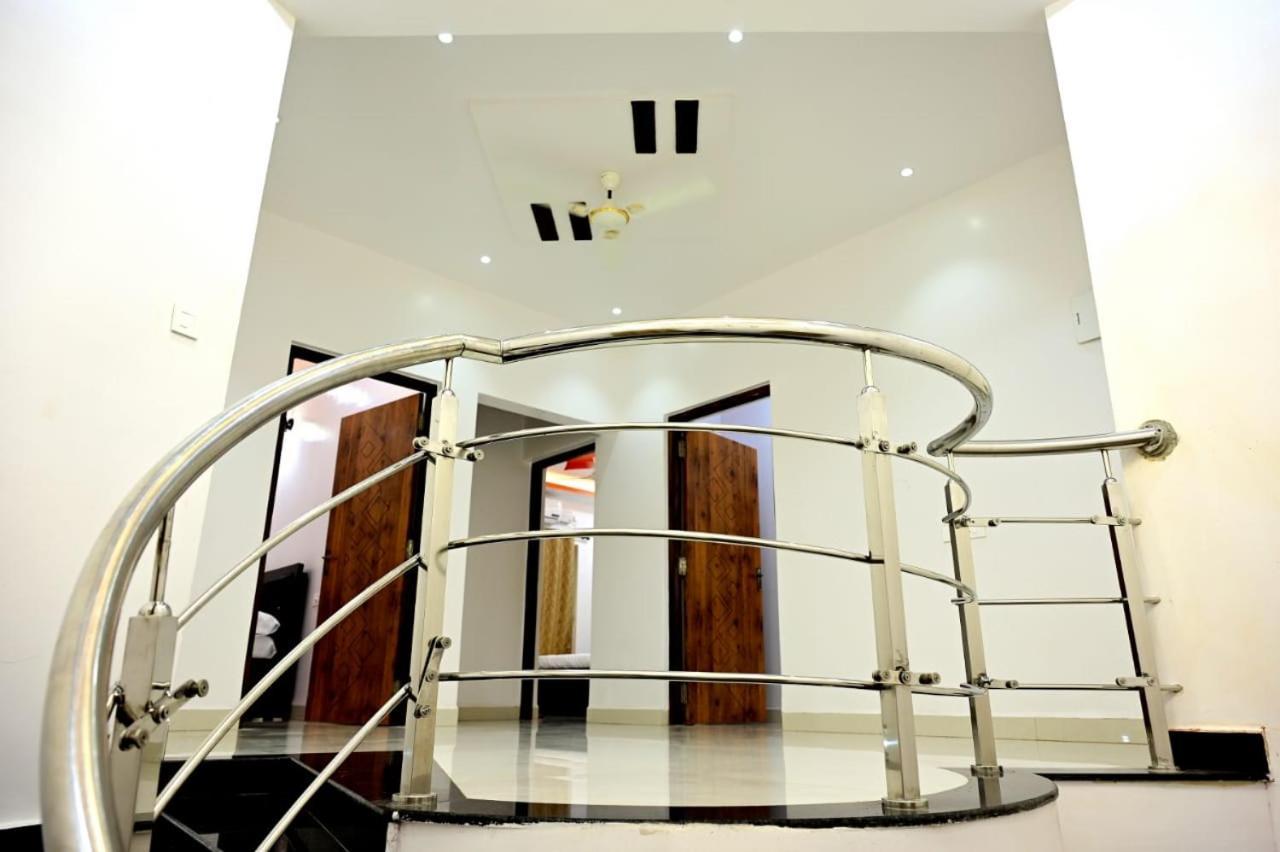 White House Villa-Private Pool Navelim Bagian luar foto